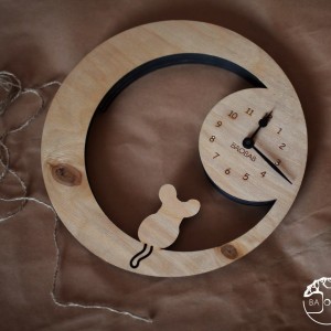 BAOBAB: Wall clock made of wood Eco Mouse