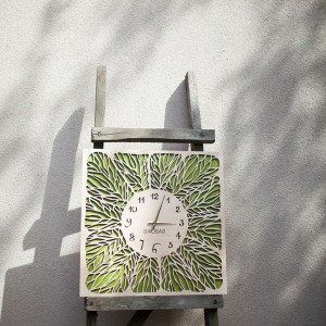BAOBAB: настенные часы из дерева Прожилки
