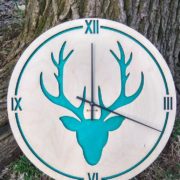 BAOBAB: настенные часы из дерева Олень